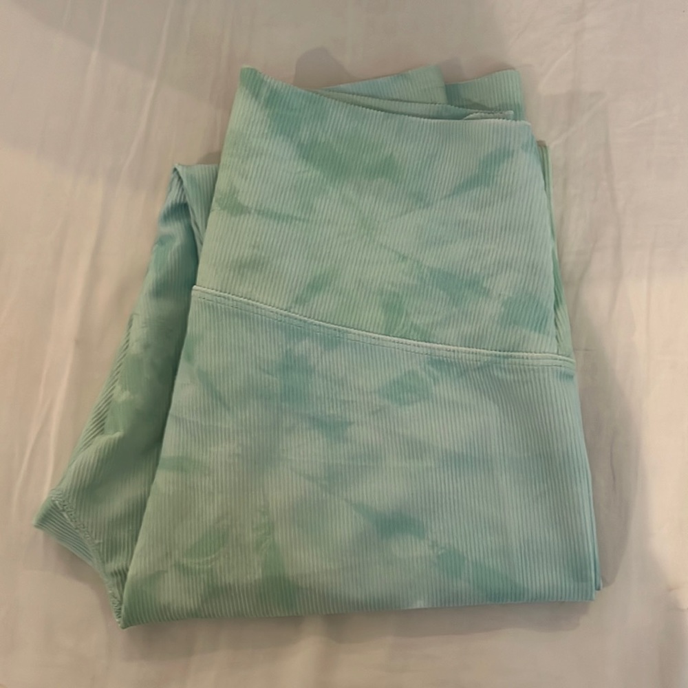 Beach riot tie dye leggings